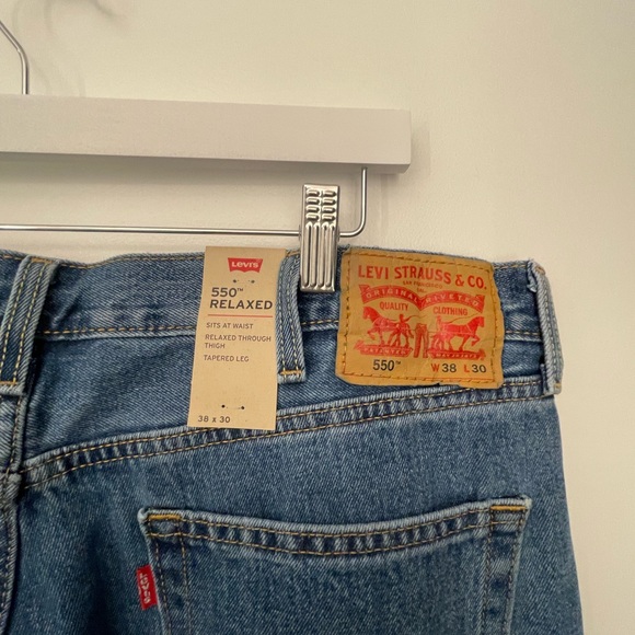 NWT Levi’s 550 Relaxed Jeans W38 L30 - Picture 9 of 14